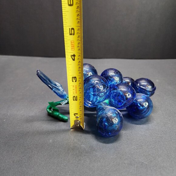 Vintage Handblown Art Glass Grapes Berries Cluster Cobalt Blue with Leaf - Picture 7 of 7
